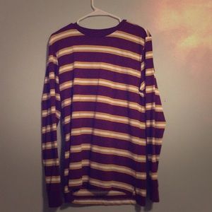 No boundaries t-shirt SIZE S (34-36) Long Sleeve